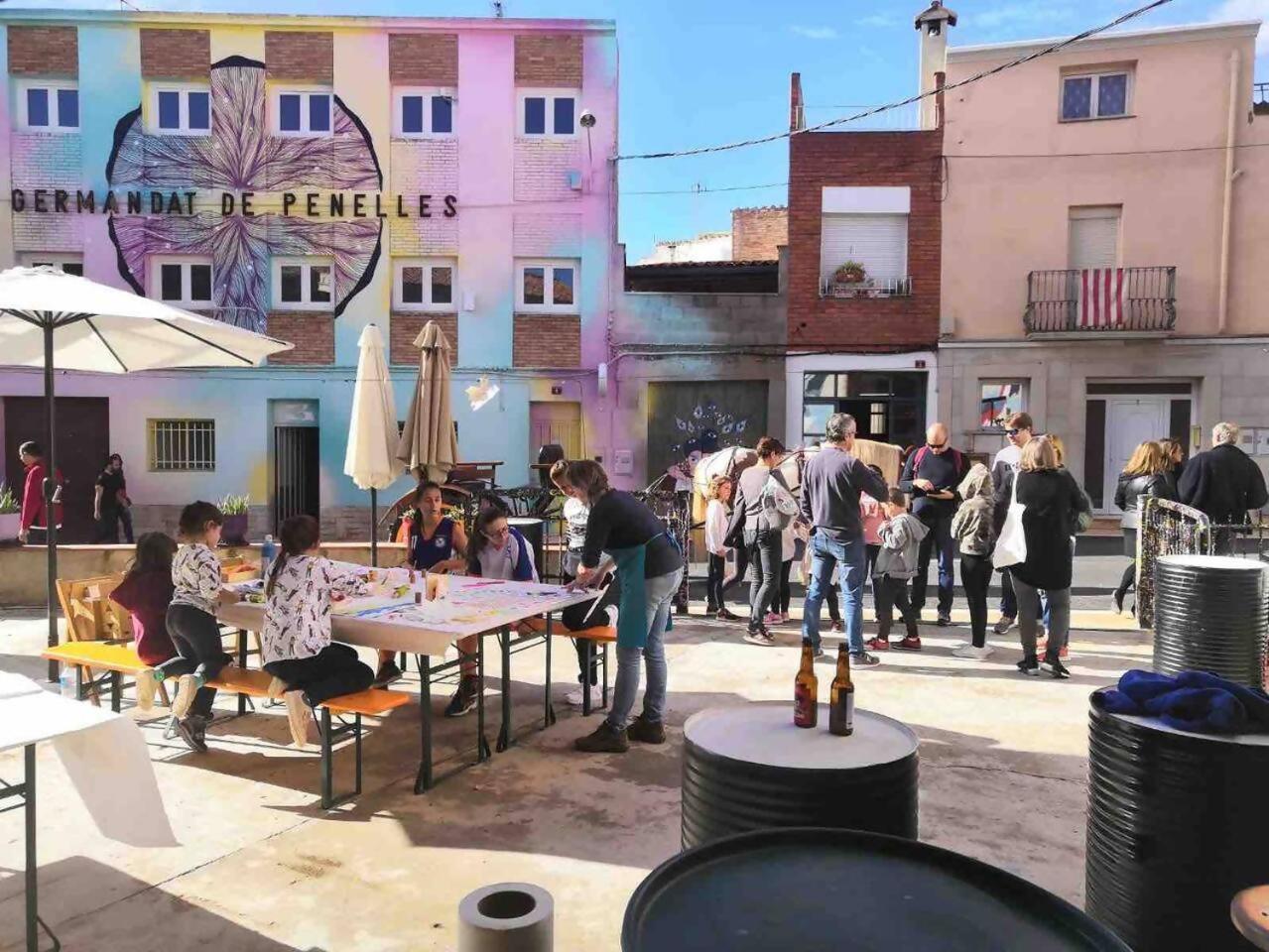 Penellas Casa Taller Penelles מראה חיצוני תמונה